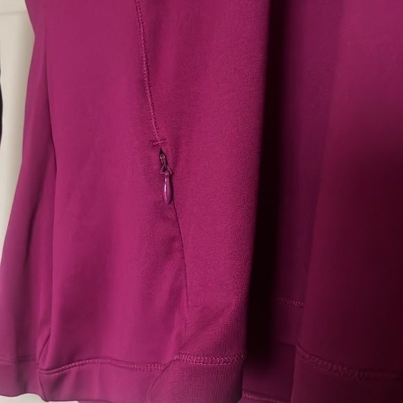 Activewear Hooded Shirt - Picture 4 of 4